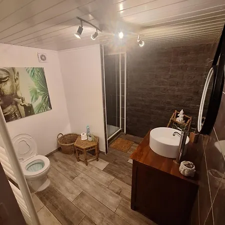 Chez Claire De Lune 3* بروغيليتي